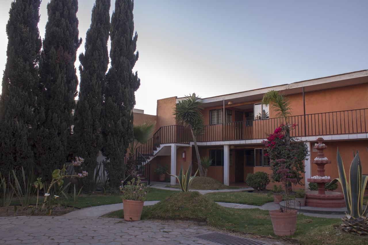 Villas Hotel Чолула Экстерьер фото